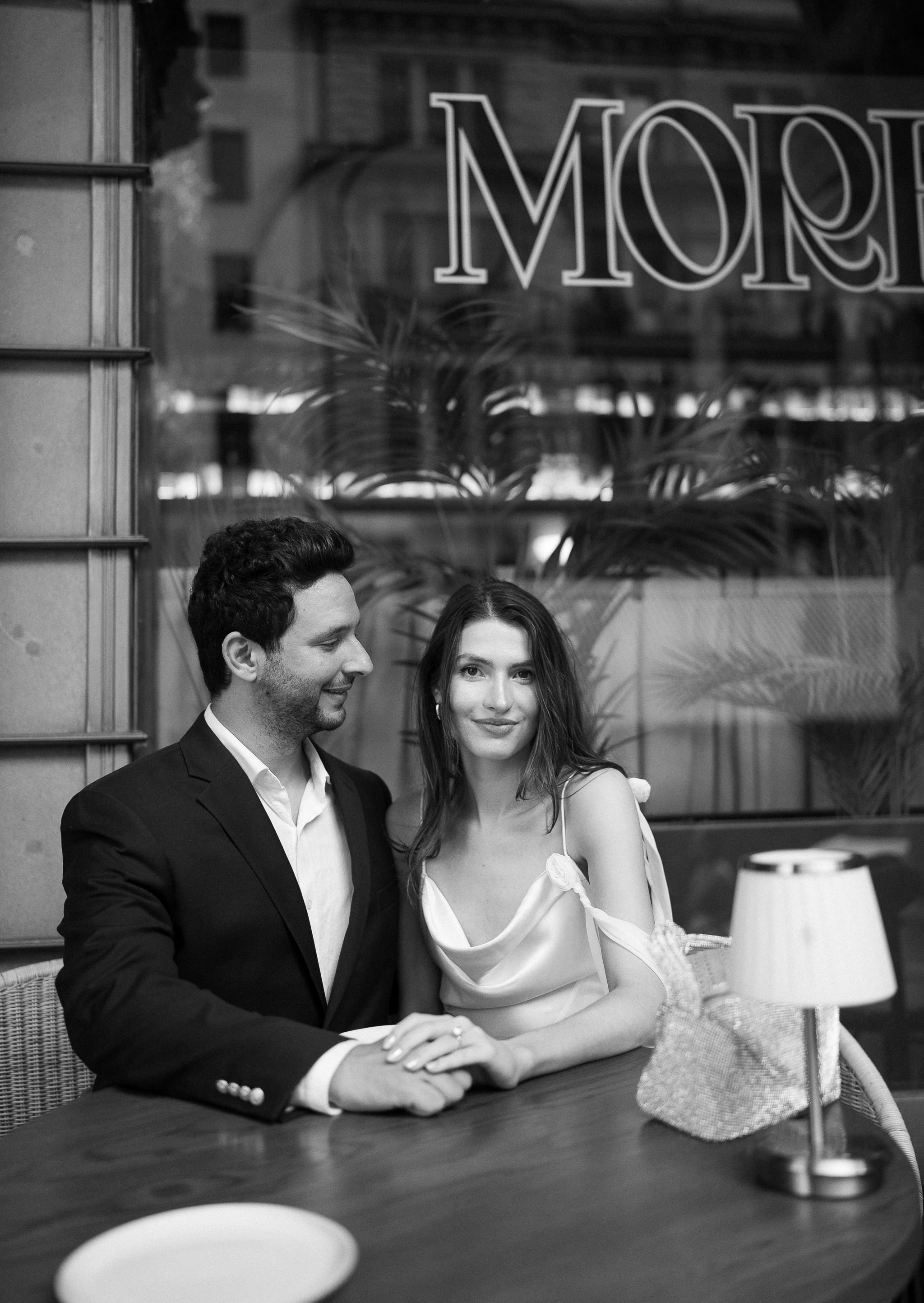 CHRISTMAS DATE NIGHT COUPLE